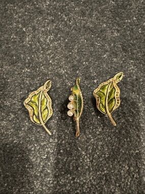 RARE ANNE KLEIN LILY of the Valley Brooch Green Enamel Leaf Brooch Vintage